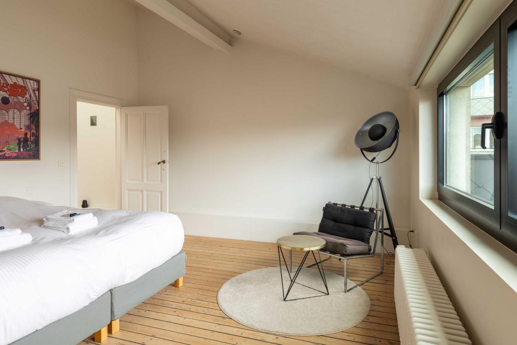 Spacious Belle Epoque House With Free Parking ออสเทนด์ ภายนอก รูปภาพ